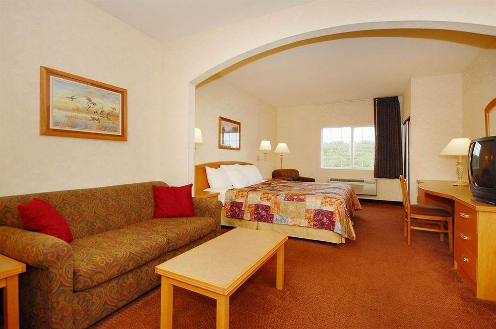 Sleep Inn & Suites Lake Of The Ozarks Камдентън Екстериор снимка